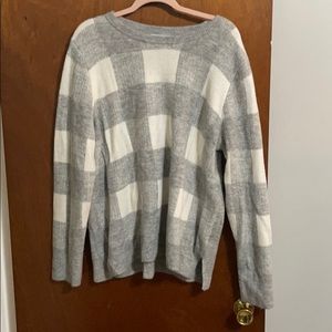 Old navy crew neck sweater